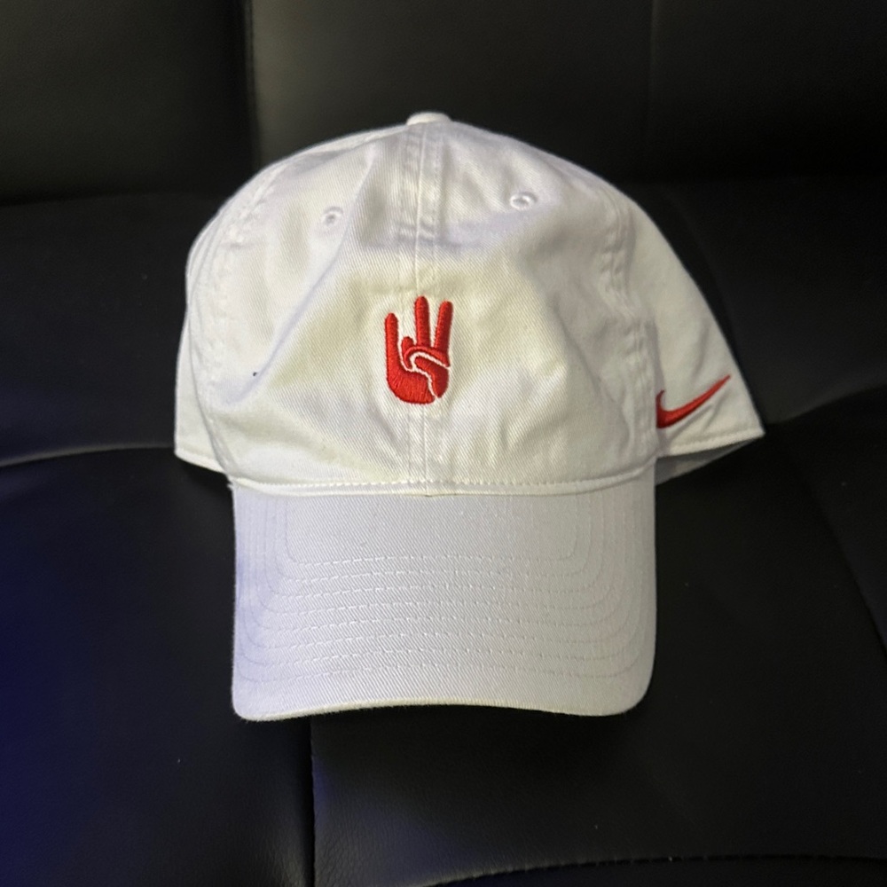 Houston Cougars Nike  White Cap with Red Embroidery